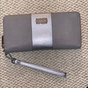 Michael Kors LIKE NEW wallet